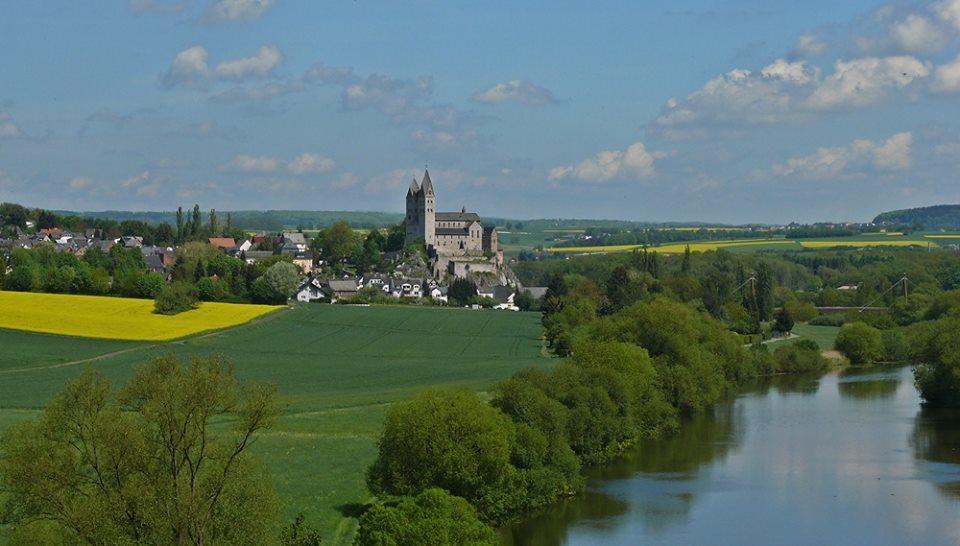 Hotel Gaestehaus Priester Limburg an der Lahn Exterior foto